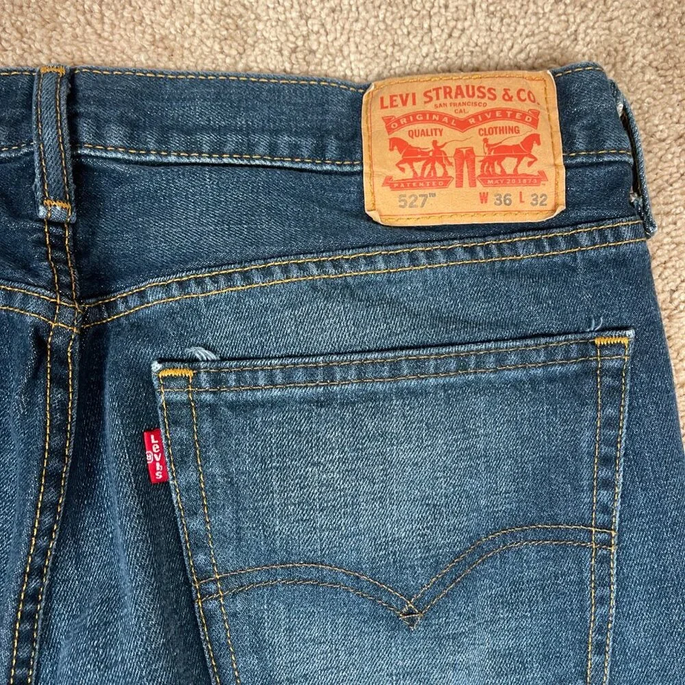 Levis 527 Jeans Mens 36x31 Blue Bootcut Low Rise Dark Wash 100% Cotton Denim